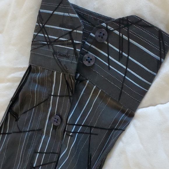 Grey button down shirt - Picture 6 of 6